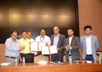 रायपुर प्रदेश का पहला जिला, जहां शिक्षकों को एआई टूल्स की मिल रही ट्रेनिंग