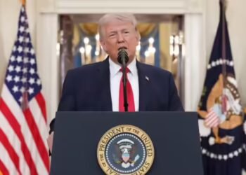 ‘ईरान को पाषाण युग में पहुंचा देंगे’, युद्ध में जीत के दावे के साथ ट्रंप की बड़ी धमकी, अगले 2 हफ्ते बरसेगी तबाही