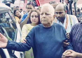 नौकरी के बदले जमीन घोटाले में लालू यादव को बड़ा झटका, सुप्रीम कोर्ट ने FIR रद्द करने की अर्जी खारिज की