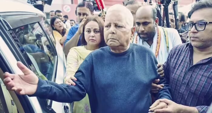 नौकरी के बदले जमीन घोटाले में लालू यादव को बड़ा झटका, सुप्रीम कोर्ट ने FIR रद्द करने की अर्जी खारिज की