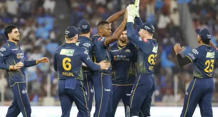 धुएं का छल्ला बनाकर’, टीम होटल में सिगरेट फूंकते पकड़ा गया विदेशी खिलाड़ी,