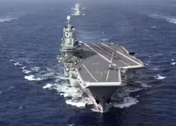 होर्मुज के बाद ताइवान स्ट्रेट में बढ़ा तनाव, चीन ने उतारा अपना लियाओनिंग एयरक्राफ्ट कैरियर, जापान से ठनी