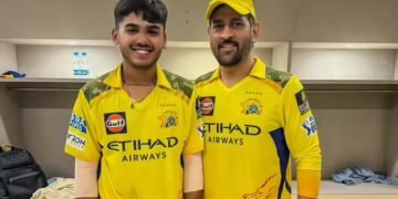 CSK का एक और बल्लेबाज हुआ चोटिल, खलील और धोनी के बाद एक और झटका