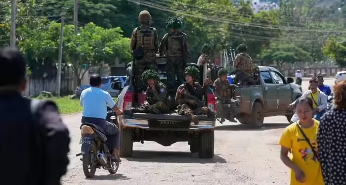 भारत के पड़ोस में क्‍या हो रहा है? मिजोरम से सटे म्‍यांमार के इलाके में 3 भारतीयों को पकड़ा फिर बेरहमी से हत्या