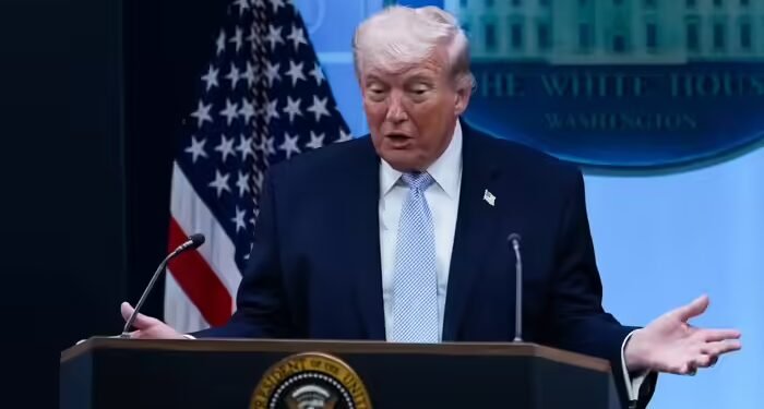 ‘कागजी शेर’, ईरान युद्ध में साथ न देने को लेकर NATO पर भड़के ट्रंप, ग्रीनलैंड पर फिर दोहराया दावा