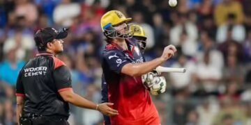 टिम डेविड ने वानखेड़े में खड़ा किया बड़ा ड्रामा, गेंद लेकर उछालते रहे, अंपायर बुरी तरह गुस्से में आए