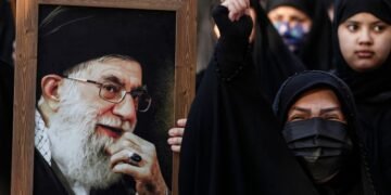 ईरानी लीडरशिप का सफाया फिर भी नहीं हो रहा तख्‍तापलट, ‘आखिरी स्तंभ’ क्या है जिसने थामी है सरकारी दीवार?