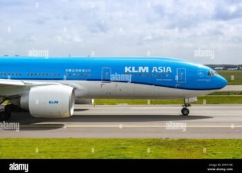 नीदरलैंड की एविएशन कंपनी KLM रॉयल डच एयरलाइन के CEO और COO के खिलाफ भारत में FIR का आदेश