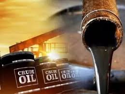 6 साल में सबसे बड़ी गिरावट के बाद फिर उछला कच्चा तेल, होर्मुज स्ट्रेट पर अमेरिका और ईरान में बढ़ी तकरार