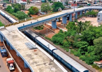 भोपाल के 90 डिग्री ओवरब्रिज मामले में सस्पेंड हुए सभी 7 इंजीनियर बहाल, विवादों के बाद हुए थे निलंबित