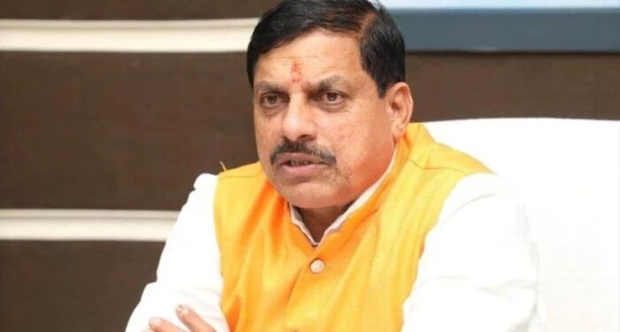 मुख्यमंत्री के काफिले में घुसा नशे में धुत आरक्षक, चार किलोमीटर तक किया पीछा; सस्पेंड