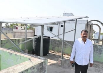 प्रधानमंत्री सूर्यघर मुफ्त बिजली योजना से प्रवीण का घर हो रहा रोशन