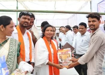 सुशासन तिहार में गर्मी के बावजूद हजारों ग्रामीणों ने उठाया कल्याणकारी योजनाओं का लाभ’