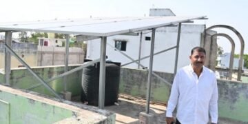 प्रधानमंत्री सूर्यघर मुफ्त बिजली योजना से प्रवीण का घर हो रहा रोशन
