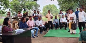 प्रधानमंत्री आवास निर्माण तेजी से पूरा कराने लगी जनचौपाल