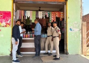 रामानुजनगर व प्रेमनगर तहसील में चालानी कार्यवाही, 50 प्रकरणों में 4950 रुपए का जुर्माना वसूल