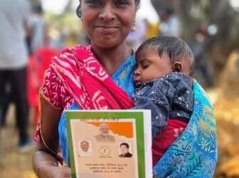 ’सुशासन तिहार’ से जीवन में लौटी खुशहालीः ग्राम बेलदगी की सीतारानी को मिला राशन कार्ड, दूर हुई खाद्य सुरक्षा की चिंता
