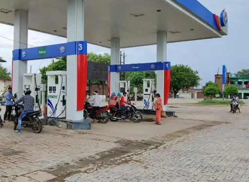 अब बोतल और ड्रम में नहीं मिलेगा पेट्रोल-डीजल:राज्य सरकार का बड़ा फैसला,