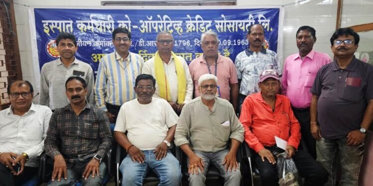 रिटायर कर्मियों ने सराहा सेक्टर-6 सोसाइटी के कामकाज को