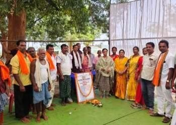 विधायक लता उसेंडी ने ग्राम संबलपुर में रंगमंच निर्माण कार्य का किया भूमिपूजन
