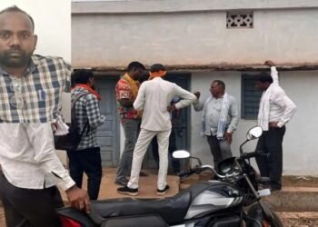 जमीन बंटवारे के नाम पर रिश्वत लेते पटवारी गिरफ्तार