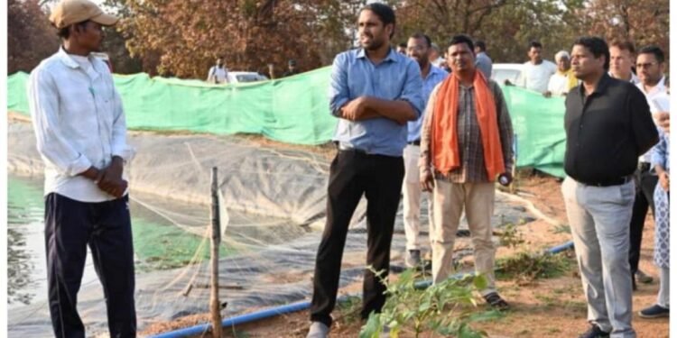 मत्स्य संपदा योजना से पुरुषोत्तम के एक्वा हब ने बदली केकराखोली की सूरत
