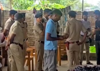 सनकी बंगाली पत‍ि ने मामूली झगड़े पर पत्‍नी और 2 बच्‍चों को रॉड से पीट-पीटकर मार डाला