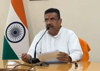बंगाल में मौलवियों की सरकारी सैलरी बंद, महिलाओं को 3000 रुपये, सातवें वेतन आयोग को मंजूरी, शुभेंदु अधिकारी की दूसरी कैबिनेट के फैसले