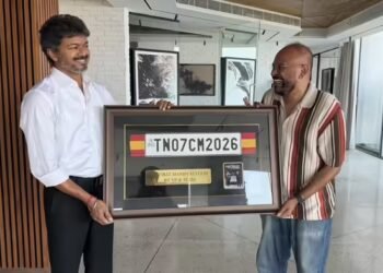 थलपति विजय को मुख्यमंत्री बनते ही मिला खास तोहफा, गाड़ी की नंबर प्लेट और CM की फोटो, मिलने आए वेंकट