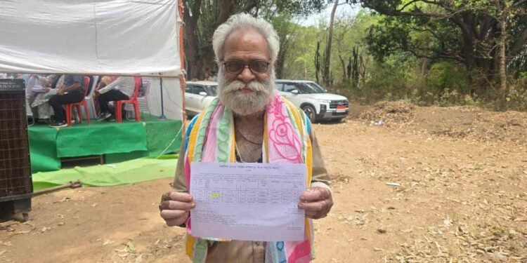 सखौली के शिव कुमार दुबे को मिला वृद्धावस्था पेंशन का सहारा, अब सम्मान से बीतेगा जीवन