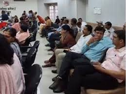 भोपाल में 15 साल से प्लॉट के इंतजार में रहवासी:रोहित हाउसिंग सोसायटी के 300 सदस्य परेशान
