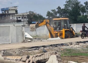 भोपाल में अवैध कॉलोनियों पर बुलडोजर, मेंडोरी-बेरखेड़ी में 27 करोड़ की जमीन पर कार्रवाई, 6 दिन में 150 करोड़ की प्लाटिंग ध्वस्त