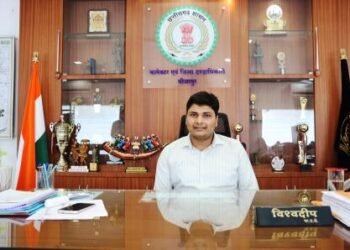 शिक्षा से जुड़ेगा हर बच्चा, तभी बनेगा सशक्त समाज : कलेक्टर विश्वदीप