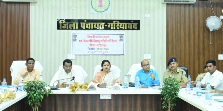 किसानों को खाद बीज समय पर उपलब्ध हो – सांसद