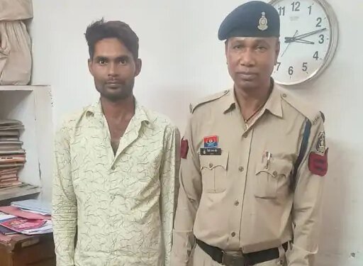 रायपुर ग्रामीण में अवैध शराब बेचते 5 लोग गिरफ्तार:देवगांव और अमलीतालाब में छापेमारी