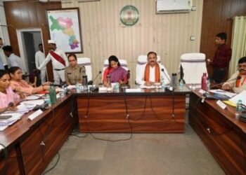 स्वास्थ्य मंत्री श्याम बिहारी जायसवाल की मौजूदगी में डीएमएफ बैठक सम्पन्न, स्वास्थ्य, शिक्षा और पेयजल को मिली बड़ी सौगात