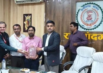 कलेक्टर ने जिला स्तरीय परामर्शदात्री समिति एवं जिला स्तरीय पुनरीक्षण समिति की बैठक ली