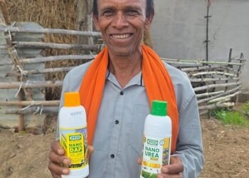 नैनो उर्वरक से बढ़ी पैदावार, घटी लागत और कीटों से भी मिली राहतः देवचरण भगत