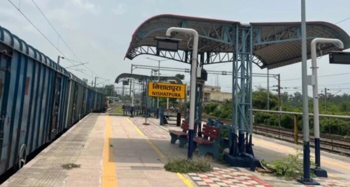 भोपाल में 6 करोड़ रुपये की लागत का निशातपुरा रेलवे स्टेशन शुरू, लेकिन पहुंचने के लिए रोड बनी यात्रियों के लिए मुसीबत