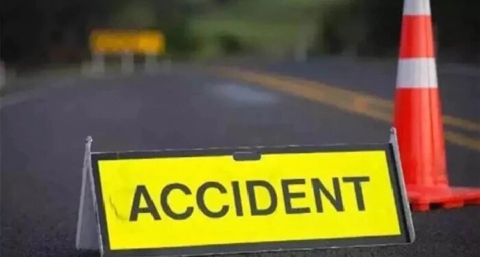 भोपाल में टला बड़ा हादसा… कोहेफिजा में स्कूली छात्राओं से भरी वैन पोल से टकराई, महिला कर्मचारी घायल