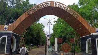 ‘VC बनने के बाद नींद-चैन दोनों उड़े’, बीयू के ‘शिक्षा संवाद’ में उच्च शिक्षा मंत्री के सामने भावुक हुए कार्यवाहक कुलपति