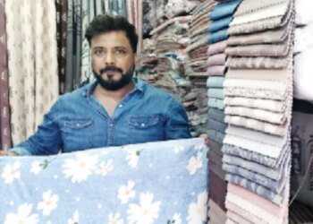 बाजार से गायब हुआ ‘मेड इन चाइना’… भोपाल के कपड़ा बाजार में स्वदेशी उत्पादों की धूम, चीनी पैटर्न पर भारी पड़ा भारतीय हैंडलूम