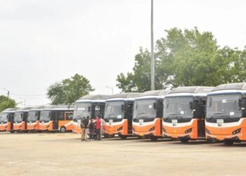 राजधानी की सड़कों पर उतरेंगी 21 इलेक्ट्रिक बसें, हाइड्रोलिक प्लेटफॉर्म समेत कई आधुनिक सुविधाएं, जानें रूट