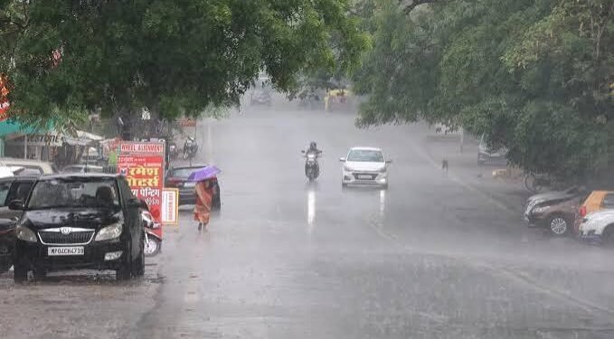 जबलपुर समेत 20 से ज्यादा जिलों में बारिश का अलर्ट, जानें भोपाल-इंदौर का कैसा रहेगा मौसम