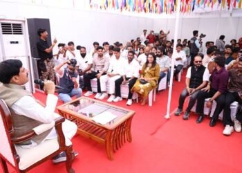 मुख्यमंत्री डॉ. यादव ने इंदौर में सोशल मीडिया इन्फ्लुएंसर्स के साथ किया आत्मीय व प्रेरक संवाद