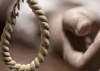 भोपाल में युवक ने फांसी लगाकर की आत्महत्या:कथित प्रेमिका के घर फंदे पर लटका मिला शव; दीवार फांदकर पहुंचा था