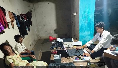 घर जाकर बनाया गया बच्चे का आधार कार्ड