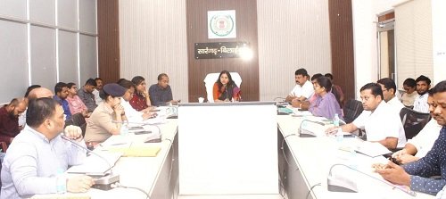कलेक्ट्रेट में जीवन दीप समिति की बैठक सम्पन्न