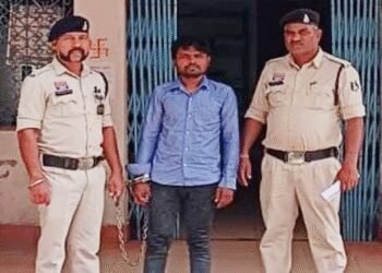 पूजा-पाठ और ताबीज का झांसा देकर महिला से अश्लील हरकत, आरोपी गिरफ्तार