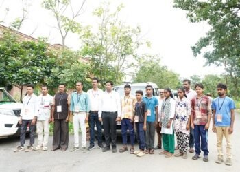 दिल्ली रवाना हुआ सुकमा का 15 सदस्यीय दल
